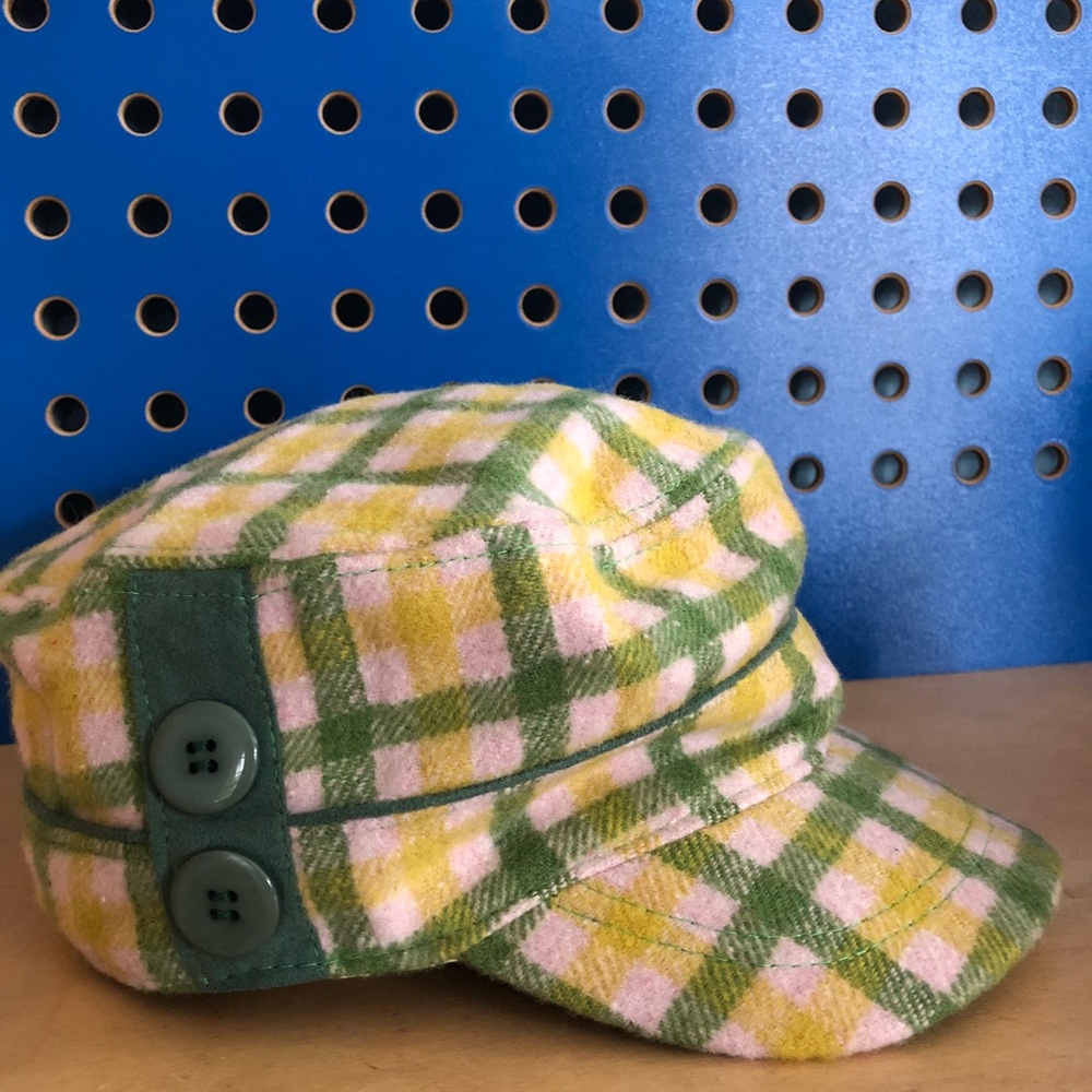 HAT